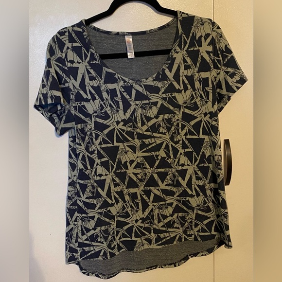 Lularoe Classic-T X-Small Blue w/ Cream Colored Bamboo  Overlay, Medium - Picture 1 of 5